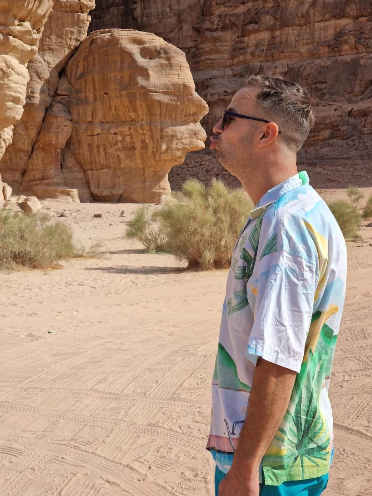 Adel Rum Camp Bubbles Wadi Rum Exterior photo