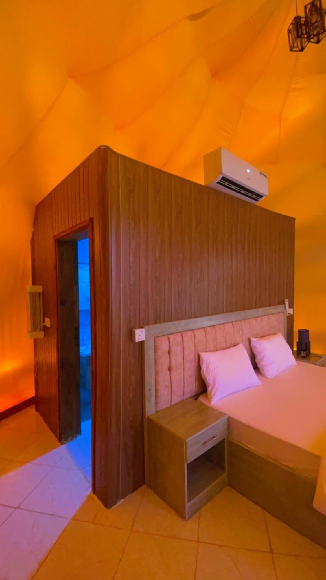 Adel Rum Camp Bubbles Wadi Rum Exterior photo